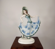 Porcelánová figura tanečnice Katzhütte